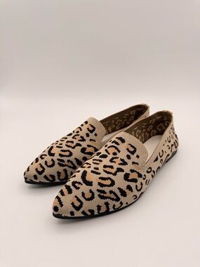 Leopard Print Pointed Toe Slip On Flats Women’s Size 9 EU 40
